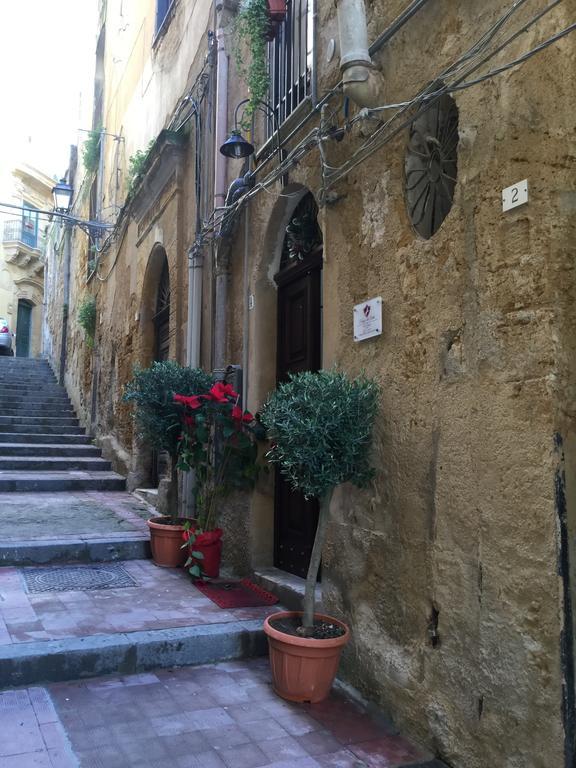 B&B Palazzo Del Teatro Agrigento Eksteriør billede